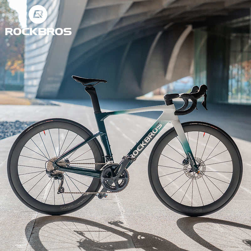 #color_Light Green White