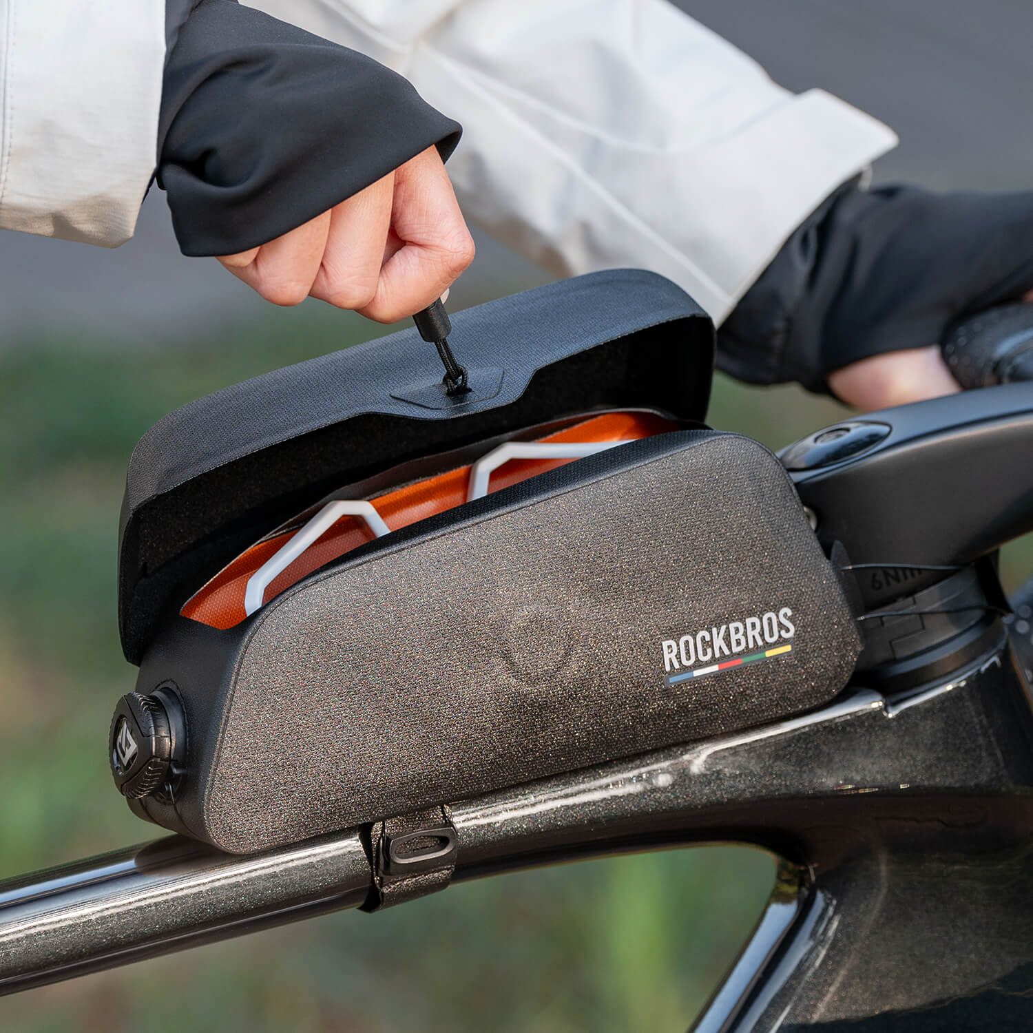 ROCKBROS Road To Sky 100%Waterproof Magnetic Bike Top Tube Frame Bag