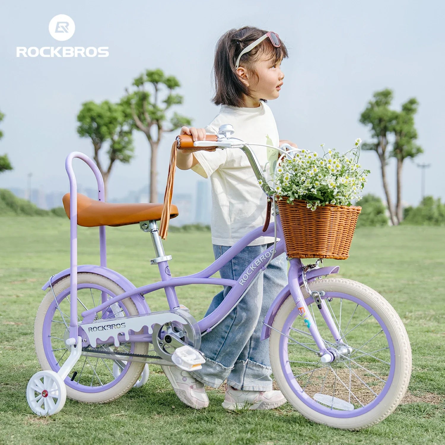 Attaching front basket for kids bike