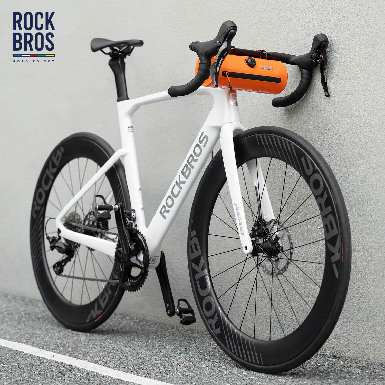 ROCKBROS Road-to-Sky handlebar bag AS-143, 100% waterproof design ideal for cycling in all weather conditions. #Color_Orange