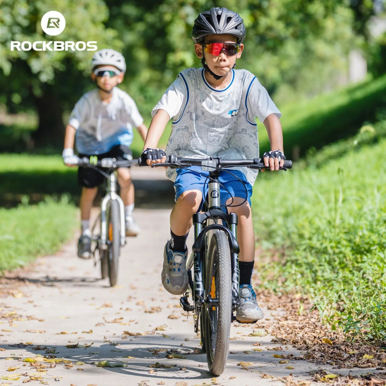 ROCKBROS youth cycling compression socks with breathable mesh, antibacterial fabric, cushioned support, and secure cuffs.