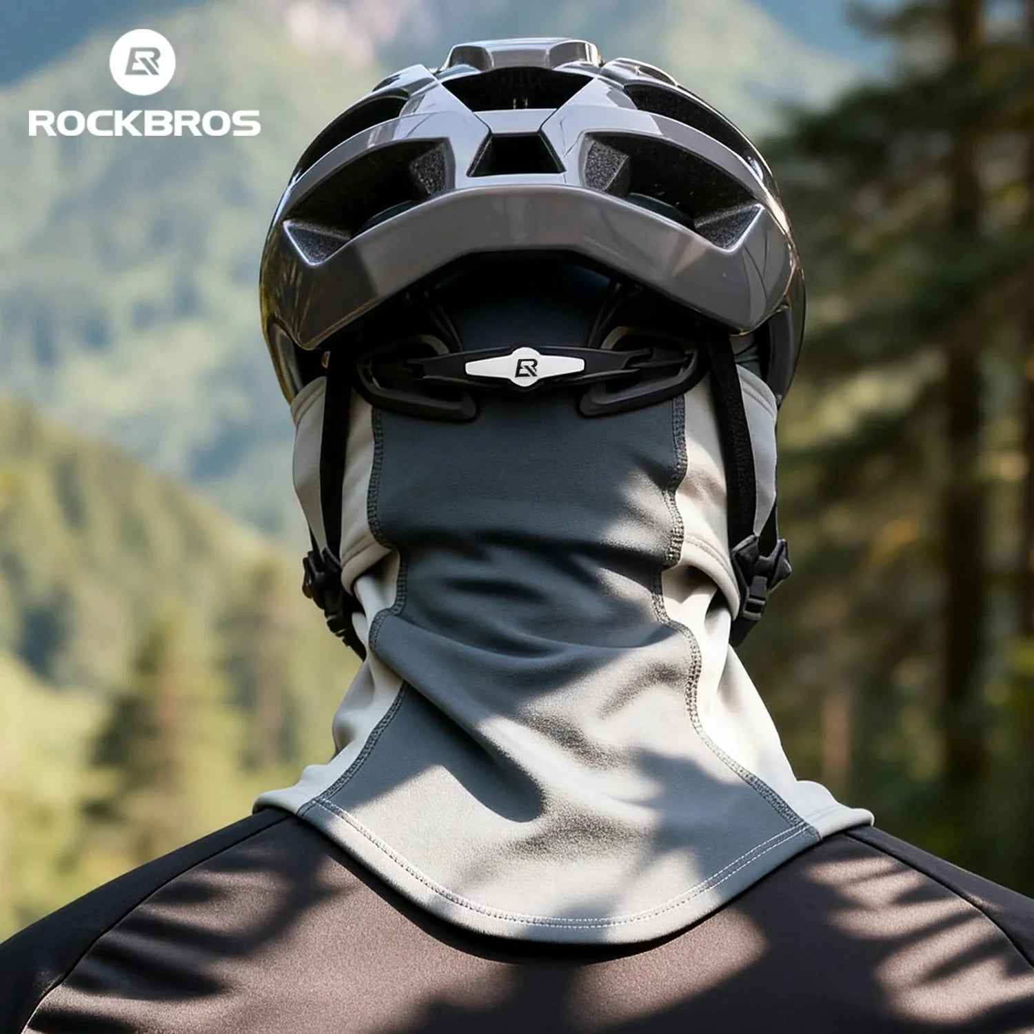 Breathable, high-elastic outer fabric allows free movement.