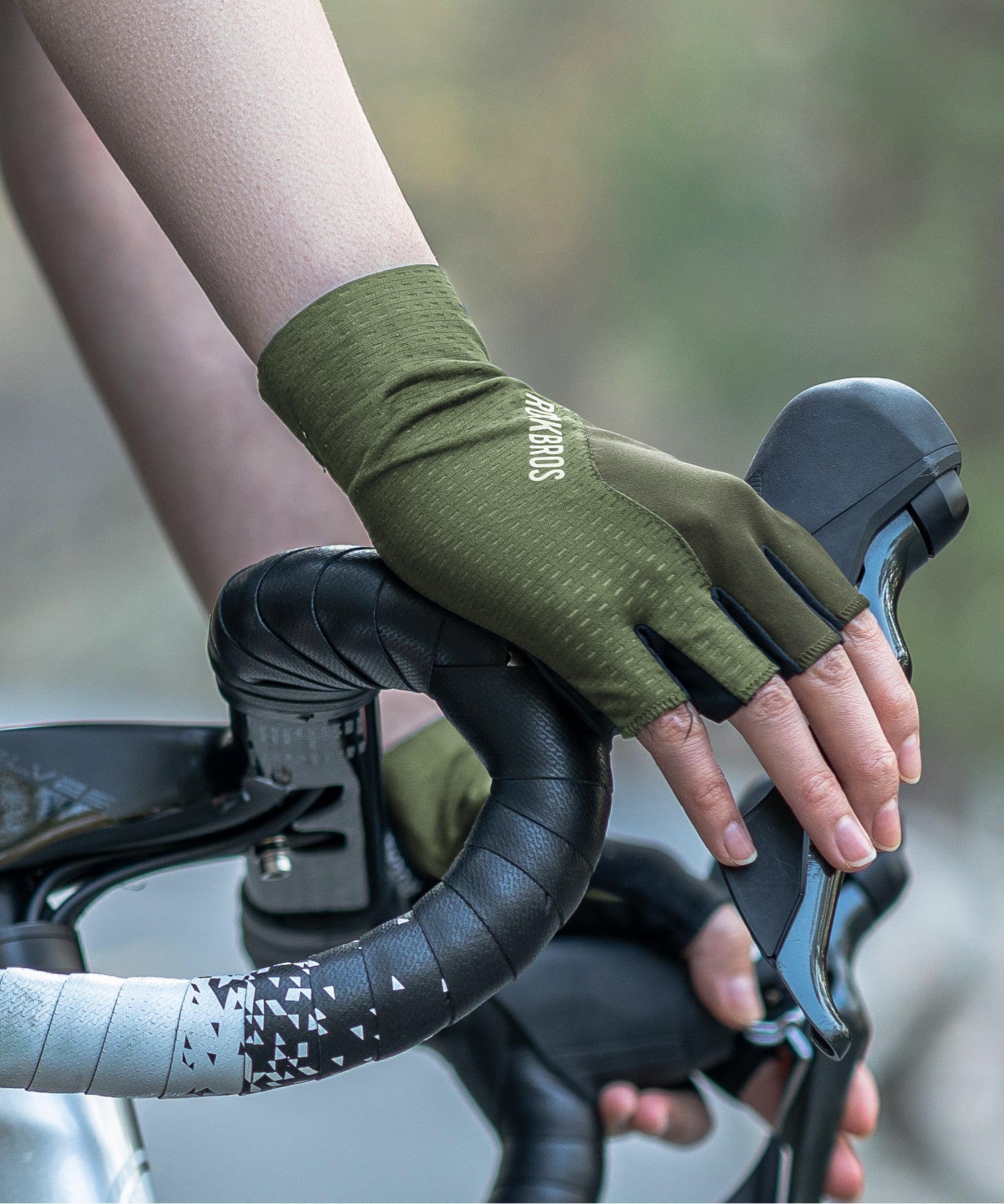 【ROAD TO SKY】by ROCKBROS Fingerless Anti-Slip Cycling Gloves in Various Colours - ROCKBROSUSA