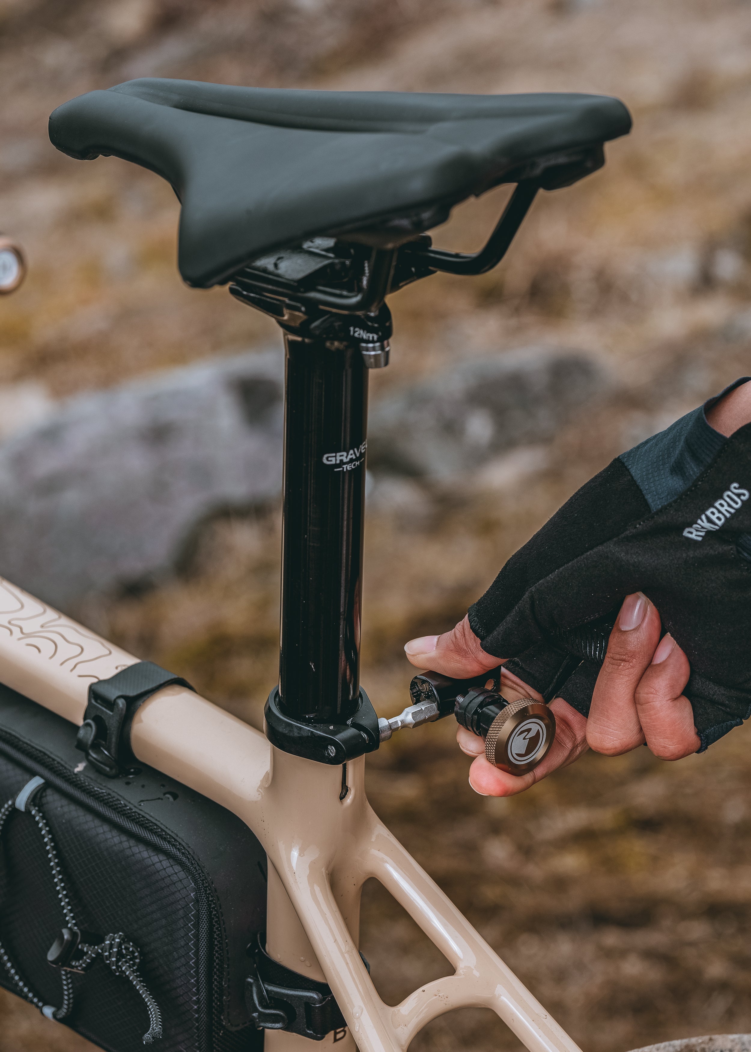 【ROAD TO SKY&VIVK】by ROCKBROS and VIVK Compact Multi-Use Bike Tool Set - Fits in Handlebars - ROCKBROSUSA