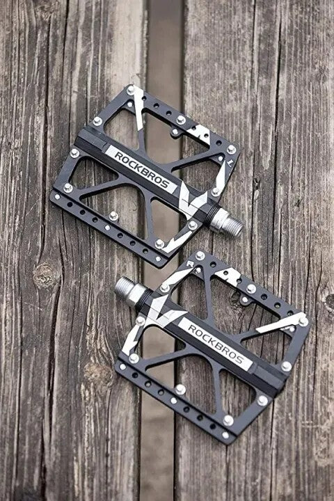 ROCKBROS Large Bike Pedals in Black or Blue